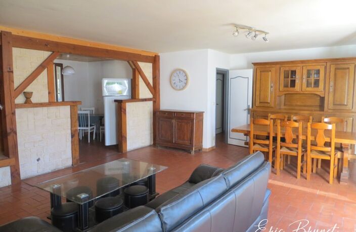 SAINT MAGNE - maison de plain-pied de 108 m² + annexes sur terrain d’une superficie de 6 600 m² divisible — photo 3