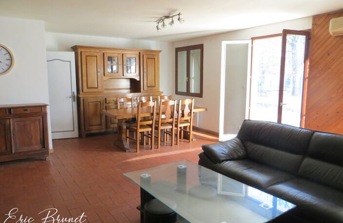 SAINT MAGNE - maison de plain-pied de 108 m² + annexes sur terrain d’une superficie de 6 600 m² divisible — photo 4
