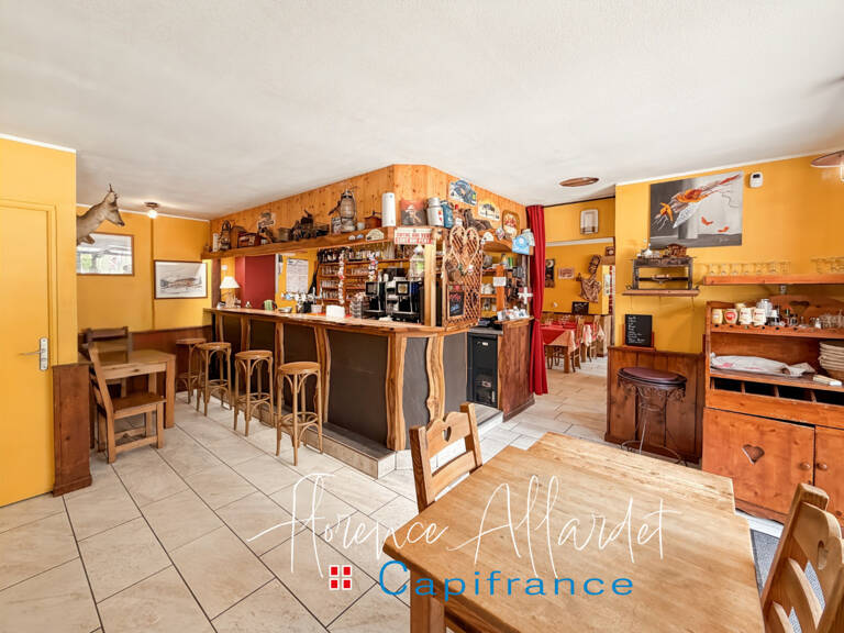 Bar-Restaurant avec murs, fonds et logement – Opportunité rare au cœur du Massif des Bauges (73) — photo 1