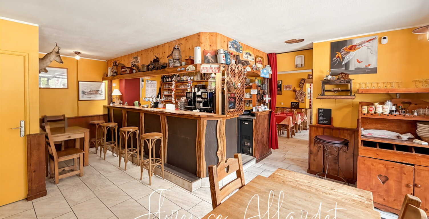 Bar-Restaurant avec murs, fonds et logement – Opportunité rare au cœur du Massif des Bauges (73) — photo 1