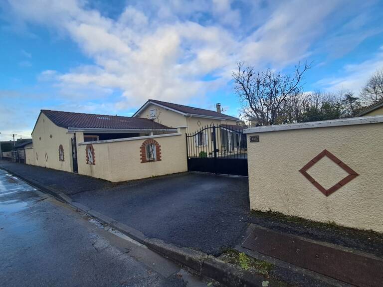 Maison à vendre 6 pièces LAGRANGE (65) — photo 1