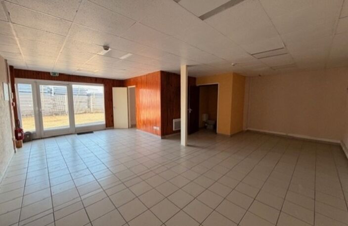Local à louer  200 m2 Chambéry — photo 4