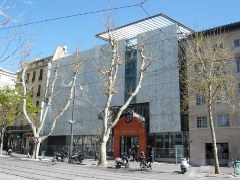 Dpt Bouches du Rhône (13), à vendre MARSEILLE 1er ARRONDISSEMENT appartement T3 de 60 m² — photo 1