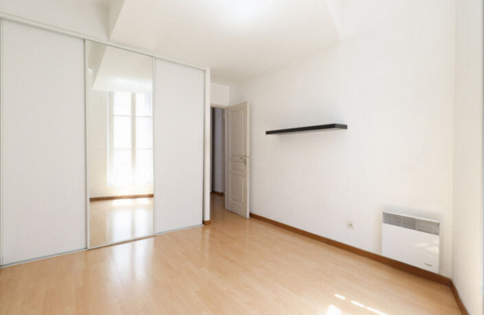 Dpt Bouches du Rhône (13), à vendre MARSEILLE 1er ARRONDISSEMENT appartement T3 de 60 m² — photo 4