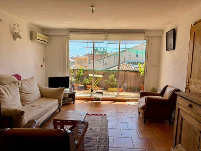 T2 Duplex dernier étage 57m² + terrasses – Vues toits & Thermes – Aix Centre — photo du bien