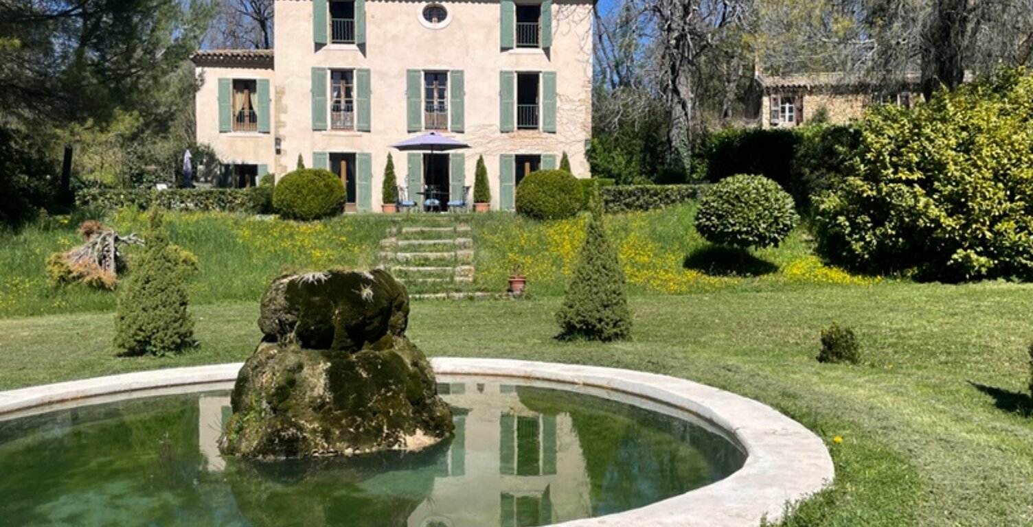 Maison de Maître 10 pièces sur 3 hectares proche Manosque , entre campagne et champs de lavandes — photo 1