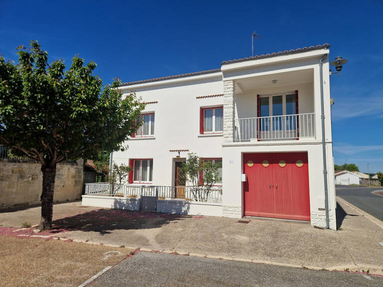Maison à vendre 5 pièces TONNAY BOUTONNE (17)- 148 m² habitables - 4 chambre - jardin - garage — photo 1