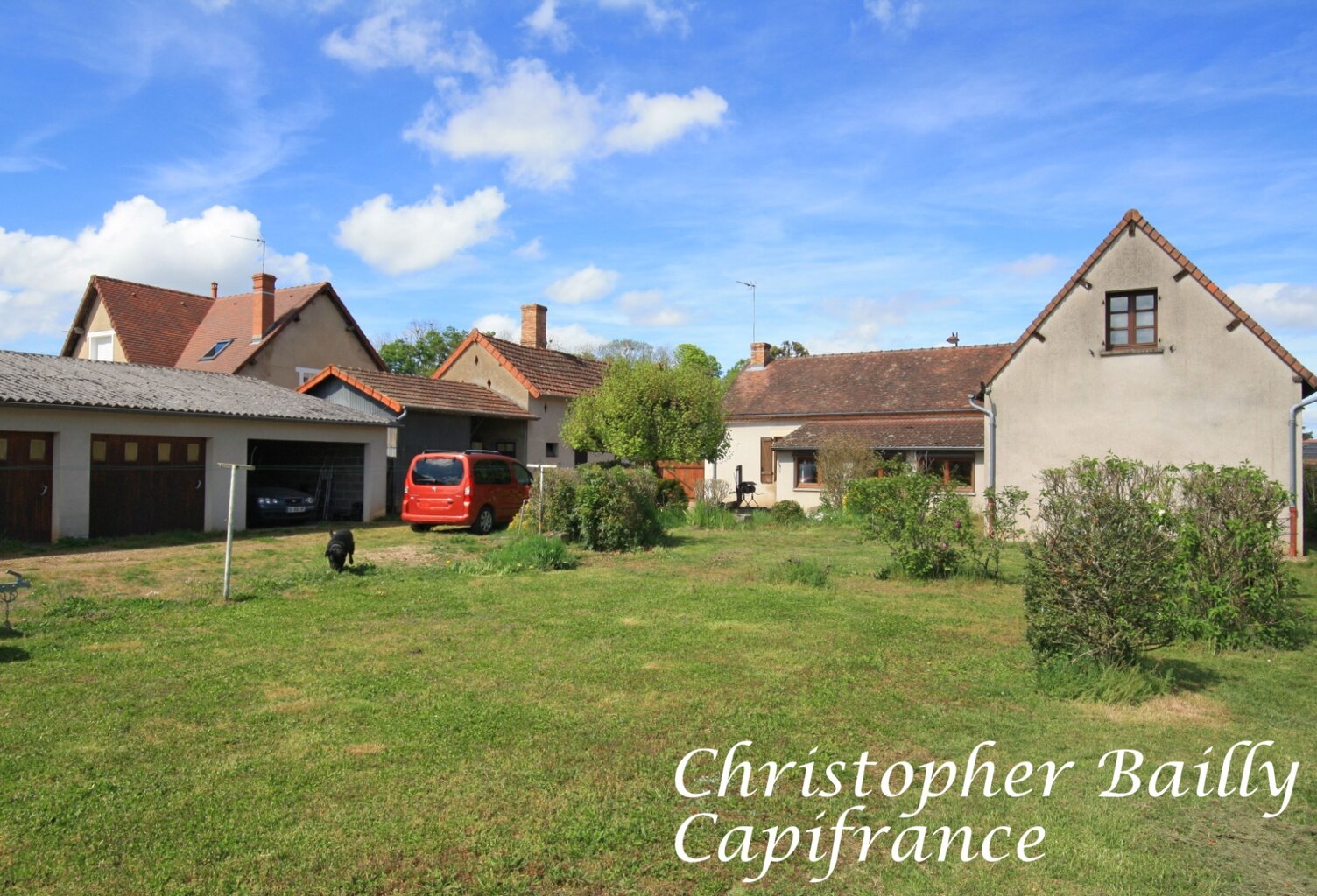 Spacieuse maison de bourg de 196 m², 5 chambres, sur un joli terrain de 5200 m² — photo 1