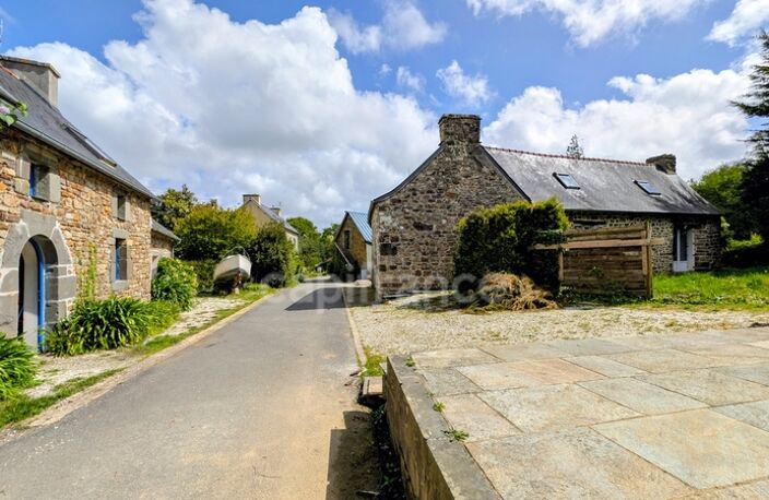 Grands Gîtes avec Maison d'Habitation  - ROSNOEN (29) — photo 3