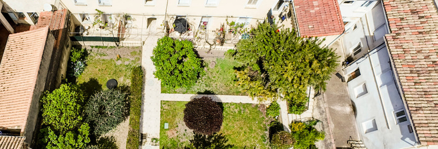 Immeuble  354 m² à vendre à Nîmes (30000)