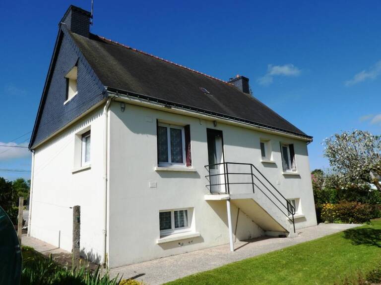 Maison située en campagne — photo 1