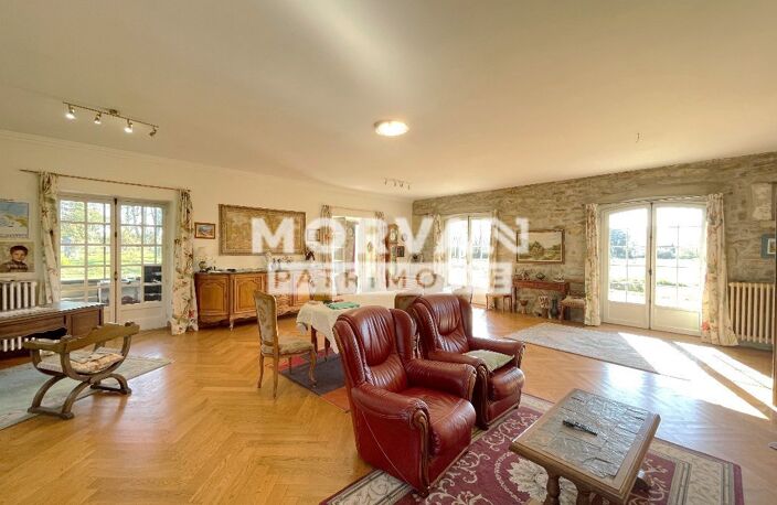 À SAISIR – Aux portes d'Autun – Longère de caractère de 241m² — photo 3