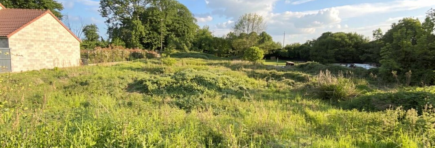 Terrain  1753 m² à vendre à Étrépagny (27150)