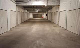 Garage   m² à louer à Fontaines-sur-Saône (69270)