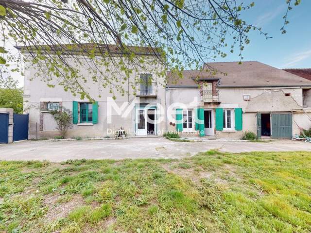 MAISON 6 PIECES - 4 CHAMBRES - GRANGE -GARAGE — photo du bien
