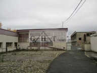 A VENDRE LE KREMLIN-BICETRE UN ENTREPOT ET DES BUREAUX — photo 2