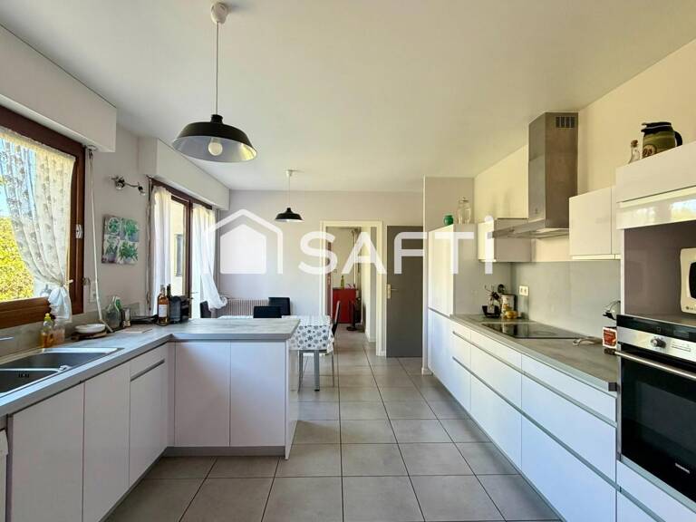 Maison d'architecte au calme dans un secteur prisé — photo 1
