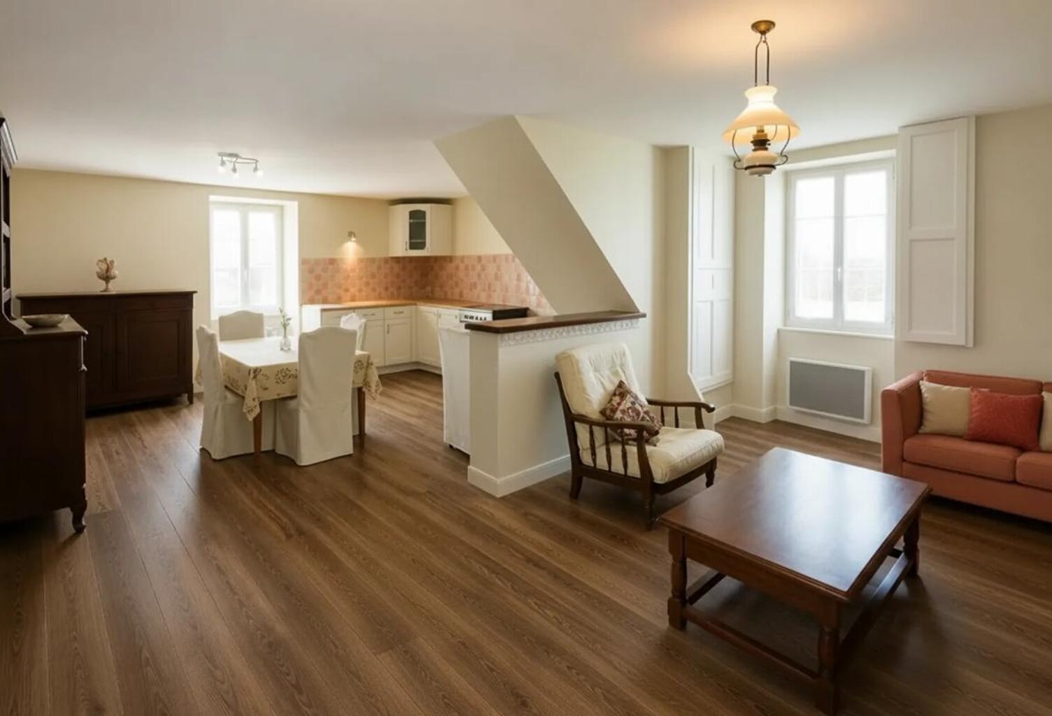 Maison en pierre avec étang et vastes dépendances — photo 1
