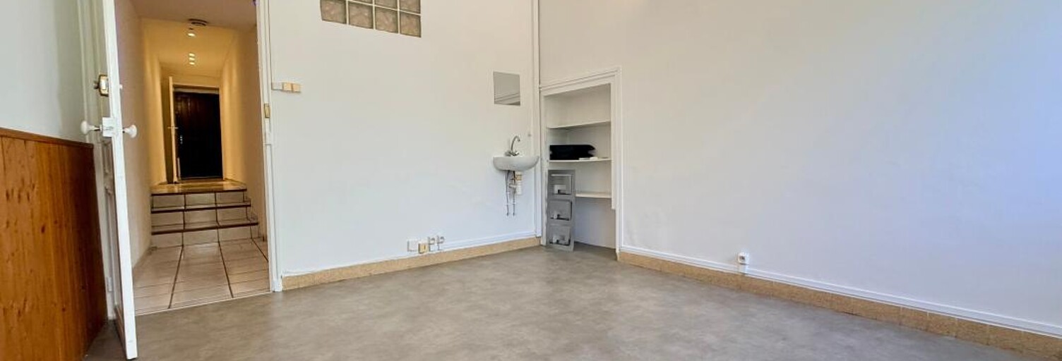 Local industriel   m² à louer à Six-Fours-les-Plages (83140)