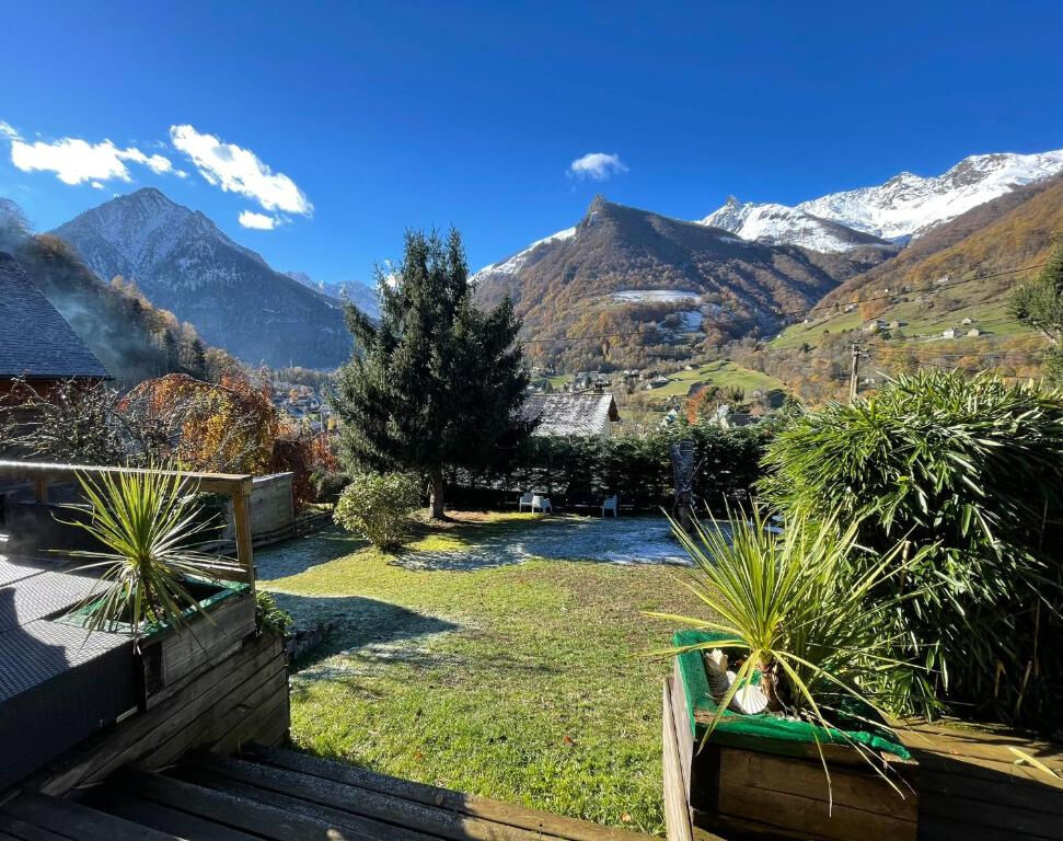 Villa / Maison  T8 à vendre Cauterets 65110