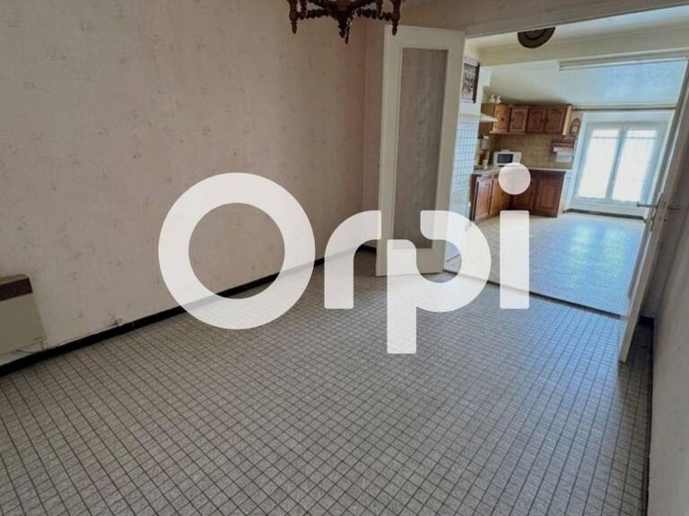 EXCLUSIVITÉ – Dernier étage, 2 chambres, fort potentiel – idéal investissement ou premier achat – Rive-de-Gier — photo 1