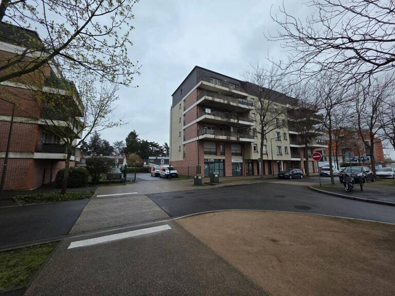 Place disponible dans résidence sécurisée — photo 1