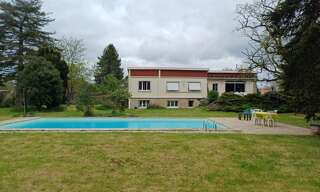 Maison 7 Pièces 202 m² à vendre à Magné (79460)