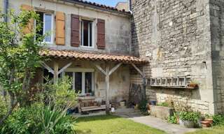 Maison 6 Pièces 106 m² à vendre à Saint-Même-les-Carrières (16720)