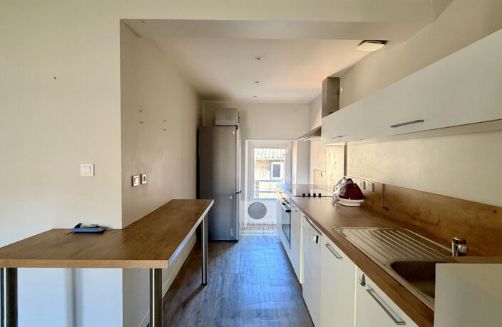 Appartement avec garage dans le centre historique — photo 2