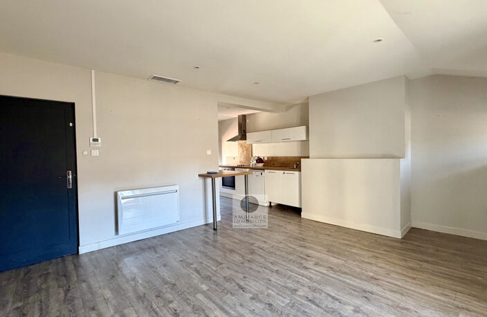 Appartement avec garage dans le centre historique — photo 3