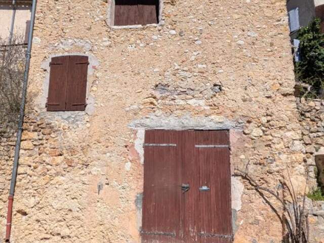 Maison de village à restaurer sur Saint Martin De Bromes 90 m2 — photo du bien