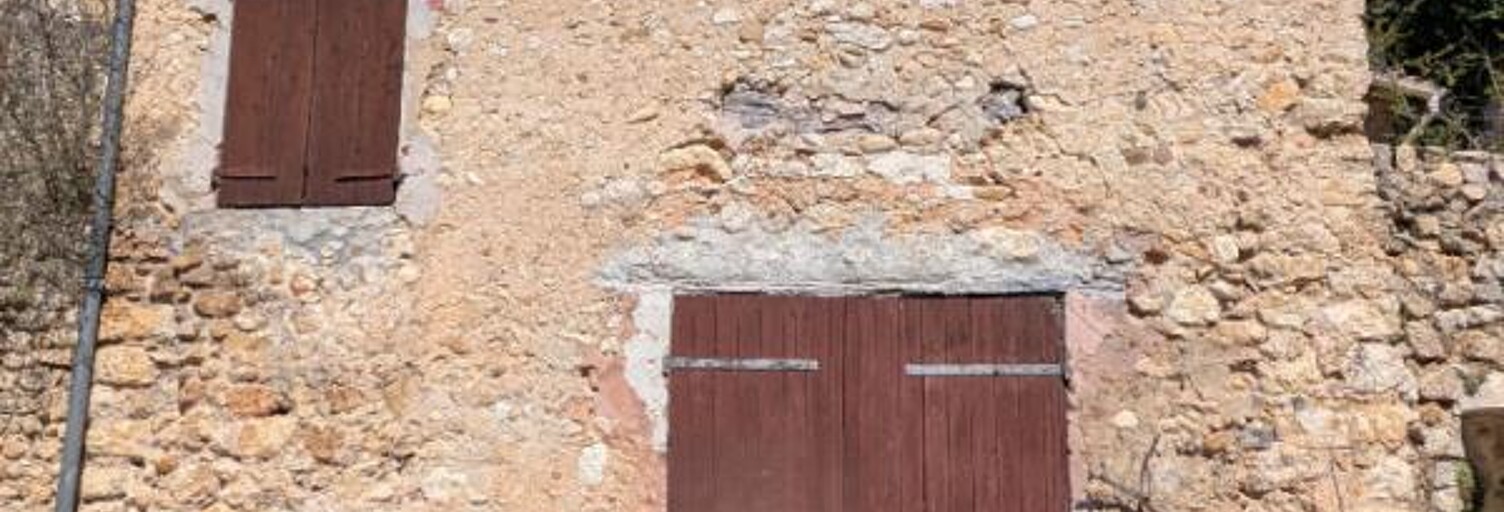 Maison 1 Pièce 90 m² à vendre à Saint-Martin-de-Brômes (04800)
