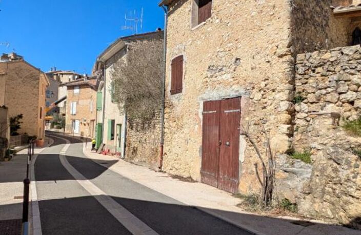 Maison de village à restaurer sur Saint Martin De Bromes 90 m2 — photo 2