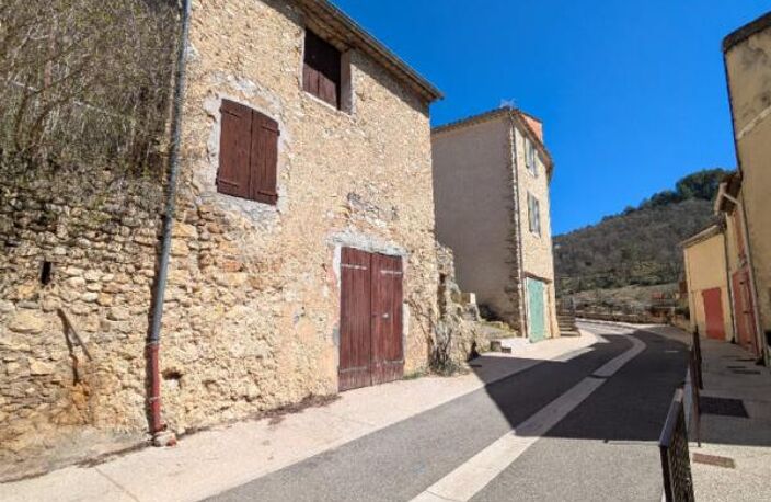 Maison de village à restaurer sur Saint Martin De Bromes 90 m2 — photo 3