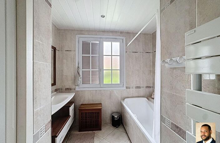 Maison Le Plessis Pate 7 pièces — photo 4