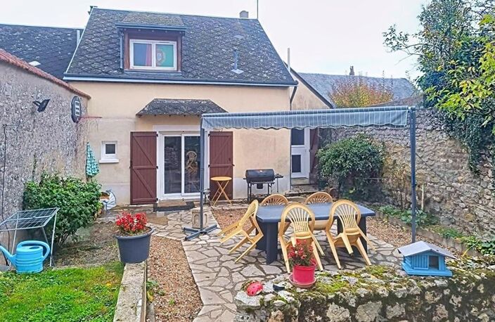 Maison  de campagne avec dépendances ,terrain  proche de Orgères en beauce — photo 2