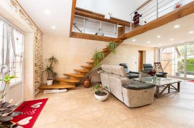 Maison 9 pièces 749000 €