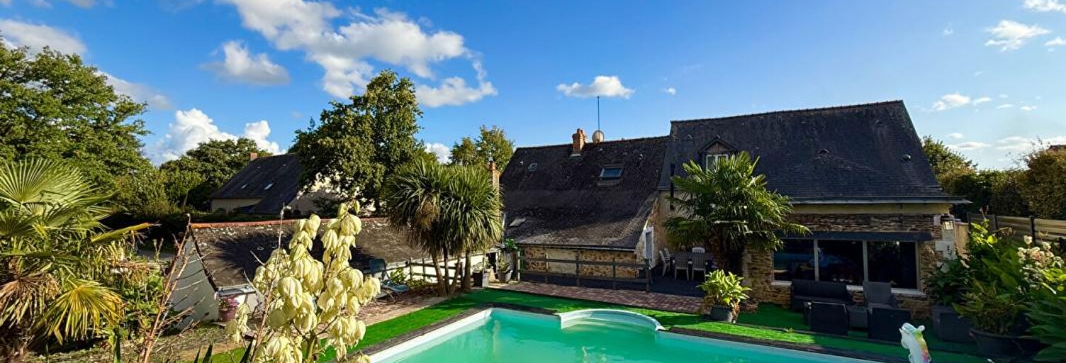 Maison 11 Pièces 260 m² à vendre à Les Hauts-d'Anjou (49330)