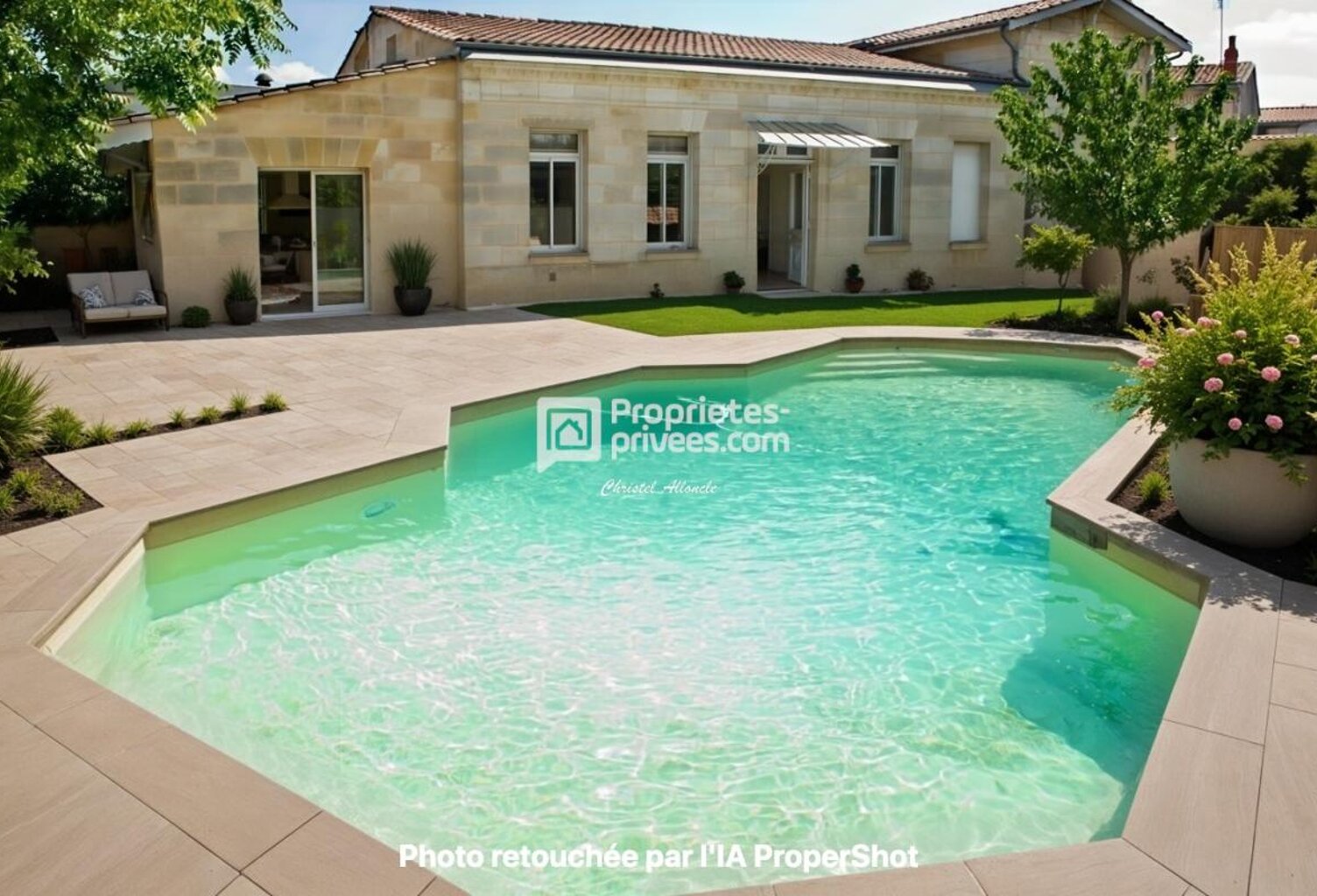 BORDEAUX PELLEGRIN Chartreuse en pierre indépendante Jardin, piscine et dépendance — photo 1
