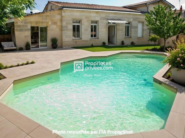 BORDEAUX PELLEGRIN Chartreuse en pierre indépendante Jardin, piscine et dépendance — photo du bien