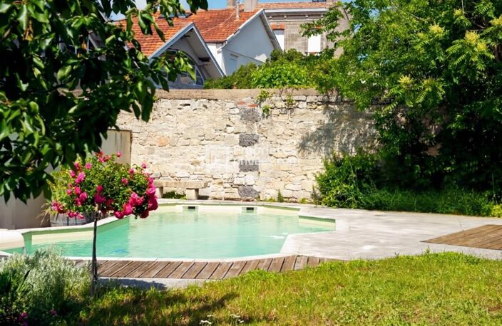 BORDEAUX PELLEGRIN Chartreuse en pierre indépendante Jardin, piscine et dépendance — photo 2