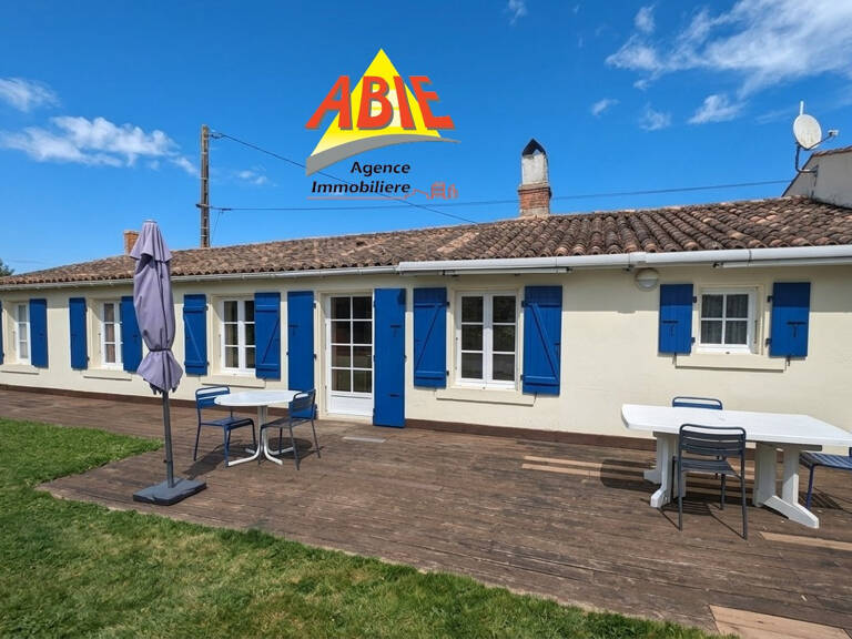 Maison en pierres de 68m2 bord de rivière — photo 1