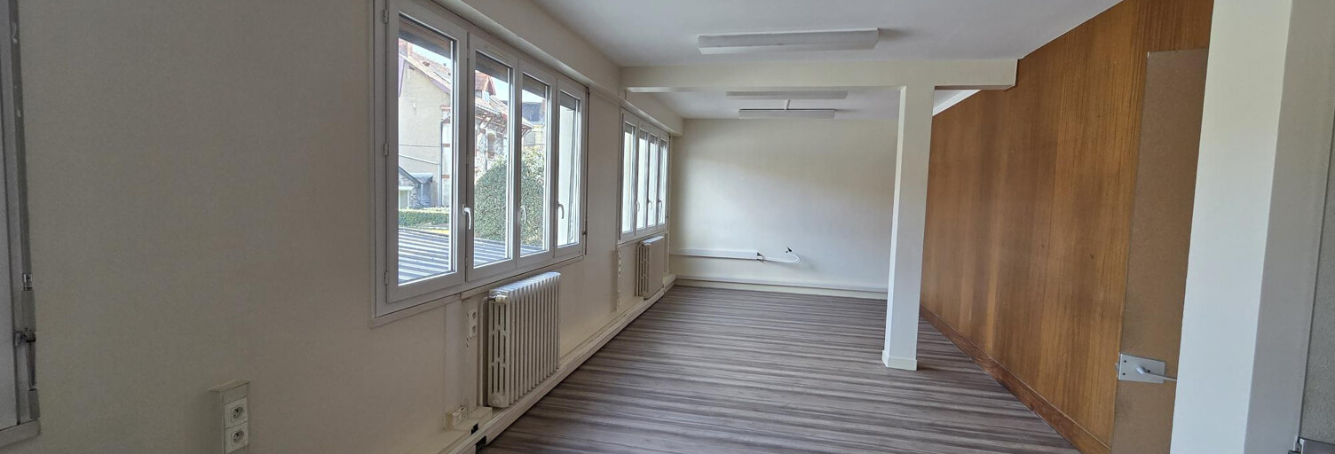 Bureau  205 m² à louer à Angers (49100)