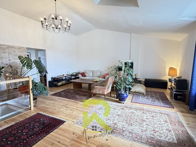 Maison de ville rénovée avec goût sur AGDE   Grand garage — photo 1