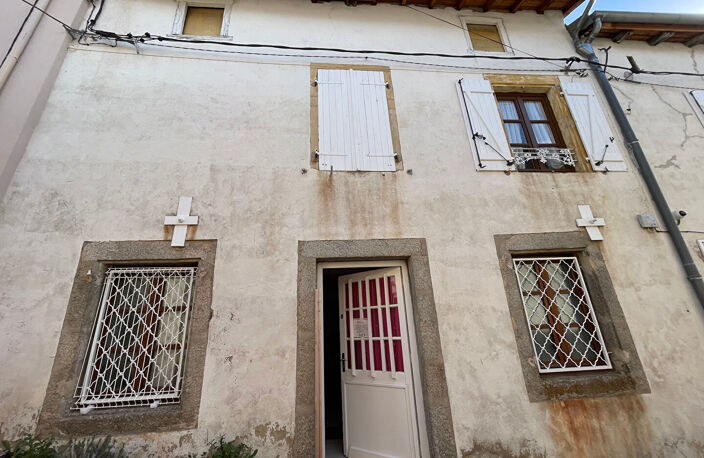 Immeuble Renaison 7 pièce(s) 240 m2 — photo 3