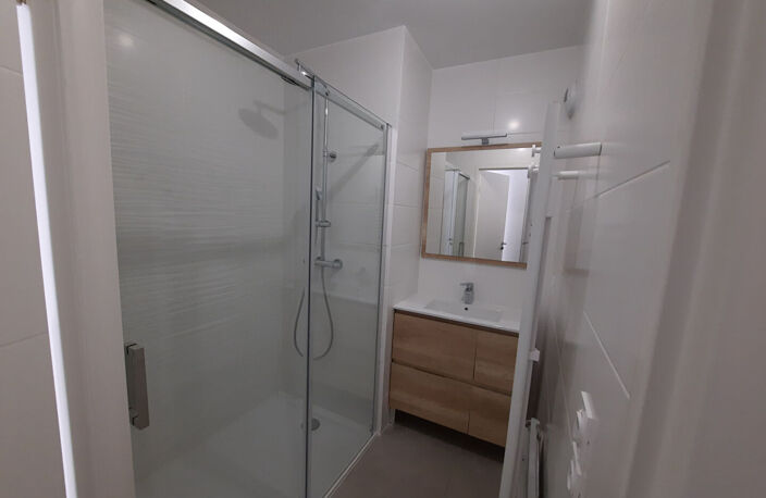 Appartement T2  50m² quartier Fargeot avec terrasse, parking et ascenseur — photo 4