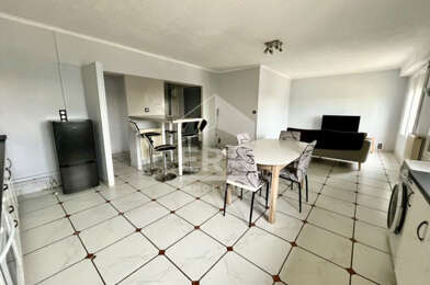Appartement 4 pièces 700 €