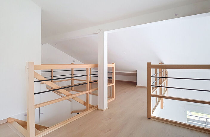 ATTIQUE - T4 Duplex 105 m² · Vue montagnes · À 27 min de Genève en train — photo 5