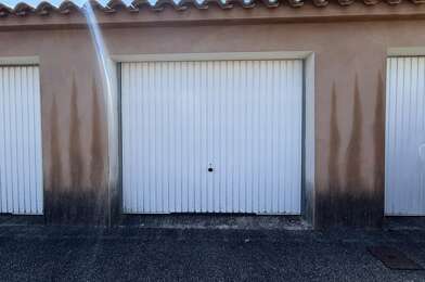 Garage  21000 €