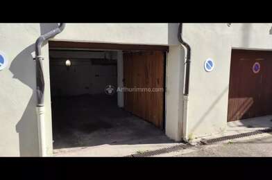 Garage  70 €